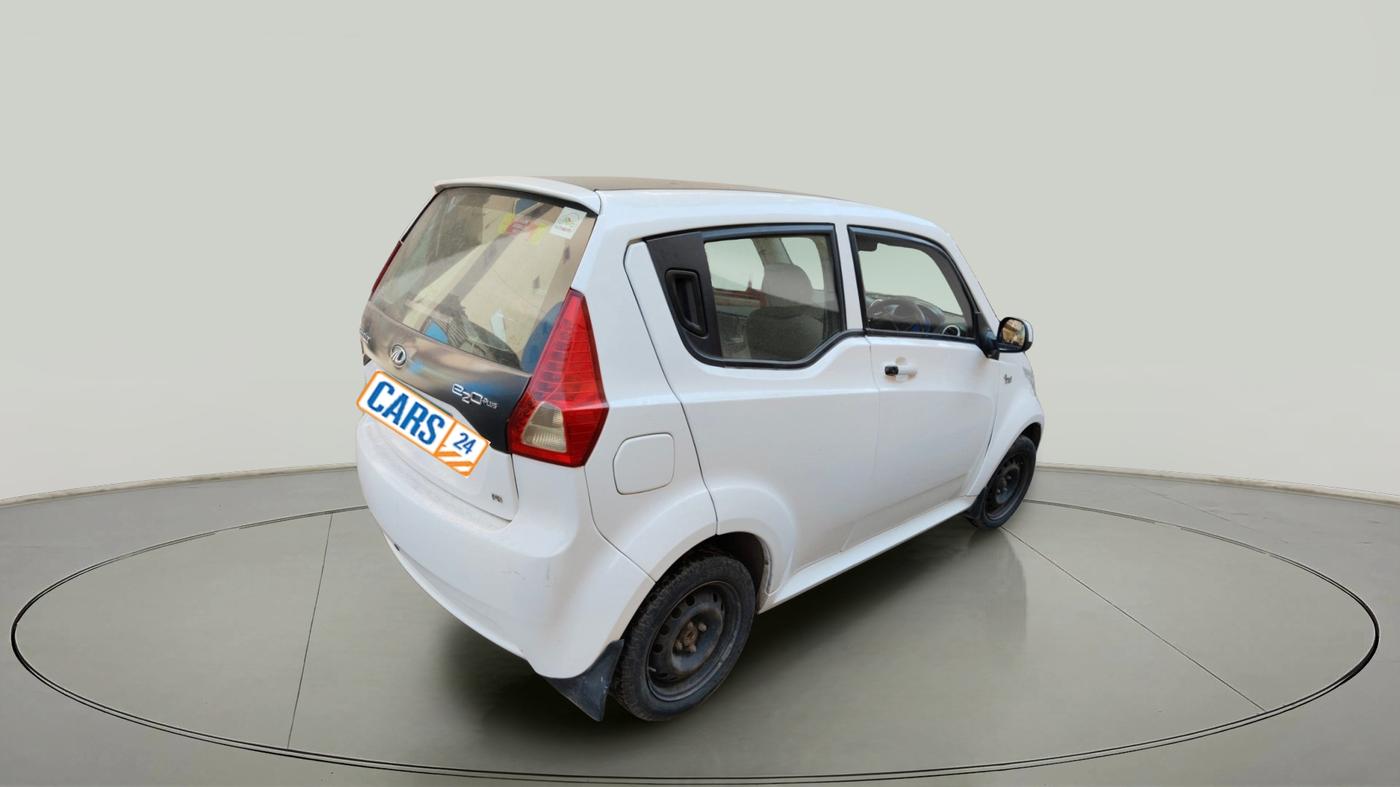 2017 Mahindra E20 Plus P6, Electric, Automatic, 95,749 km, exterior