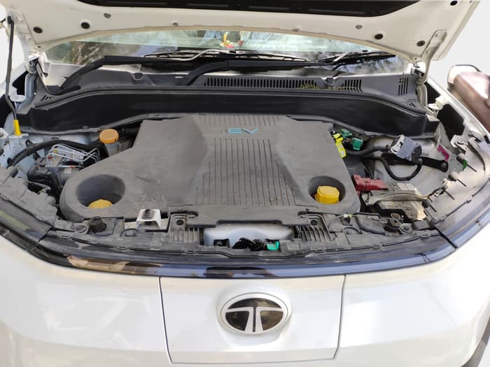 2024 Tata PUNCH EV EMPOWERED PLUS S LONG RANGE 3.3, Electric, Automatic, 10,608 km, exterior