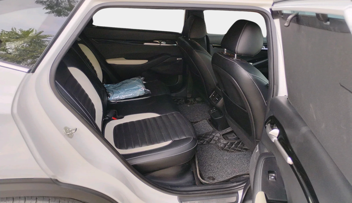 2024 KIA SELTOS  GTX PLUS 1.5 DIESEL AT, Diesel, Automatic, 36,001 km, interior