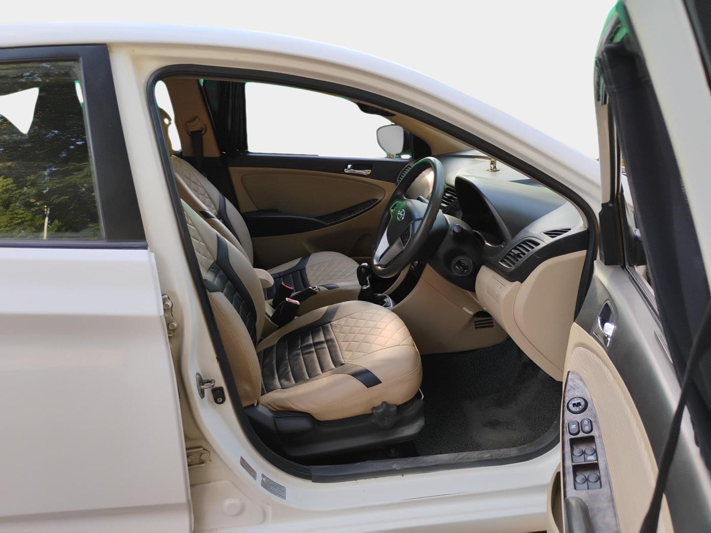 2012 Hyundai Verna FLUIDIC 1.6 CRDI EX, Diesel, Manual, 1,21,576 km, interior