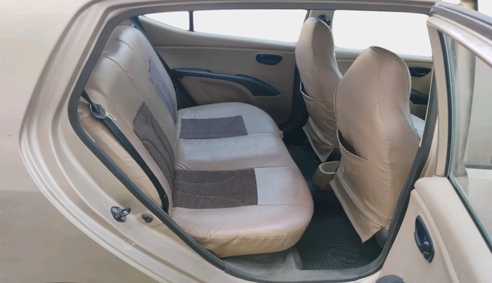 2010 Hyundai i10 MAGNA 1.2, Petrol, Manual, 95,430 km, interior