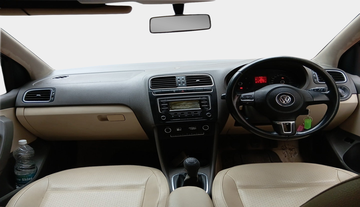 2013 Volkswagen Vento HIGHLINE DIESEL 1.6, Diesel, Manual, 73,577 km, interior