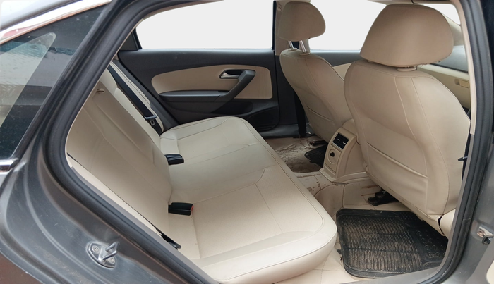 2013 Volkswagen Vento HIGHLINE DIESEL 1.6, Diesel, Manual, 73,577 km, interior