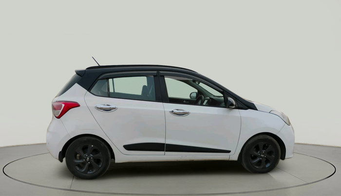 2018 Hyundai Grand i10 SPORTZ U2 1.2 KAPPA CRDI DUAL TONE, Diesel, Manual, 1,17,579 km, exterior