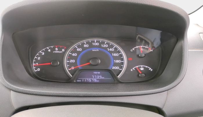 2018 Hyundai Grand i10 SPORTZ U2 1.2 KAPPA CRDI DUAL TONE, Diesel, Manual, 1,17,579 km, interior