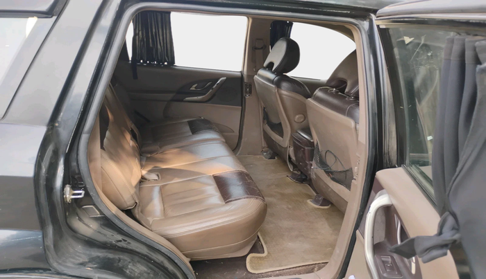 2012 Mahindra XUV500 W8, Diesel, Manual, 1,94,439 km, interior
