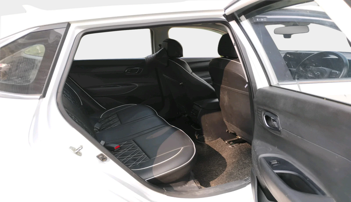 2022 Hyundai NEW I20 SPORTZ 1.2 MT, Petrol, Manual, 25,942 km, interior