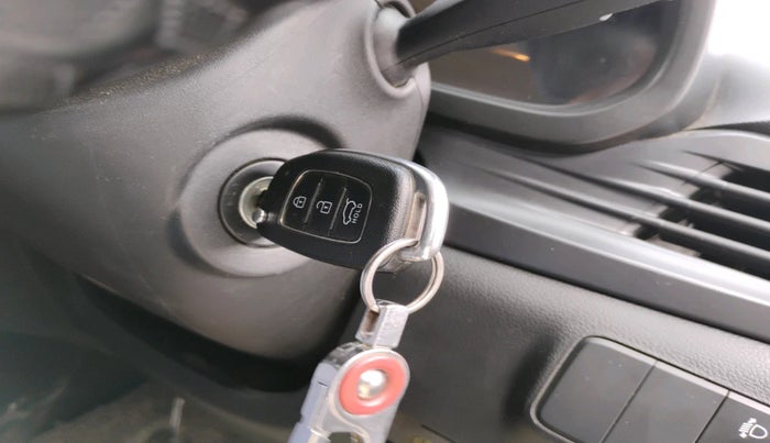 2022 Hyundai NEW I20 SPORTZ 1.2 MT, Petrol, Manual, 25,942 km, interior