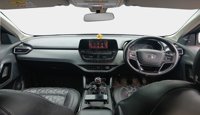 2021 Tata Harrier XT PLUS 2.0L KRYOTEC DARK EDITON, Diesel, Manual, 1,25,978 km, interior