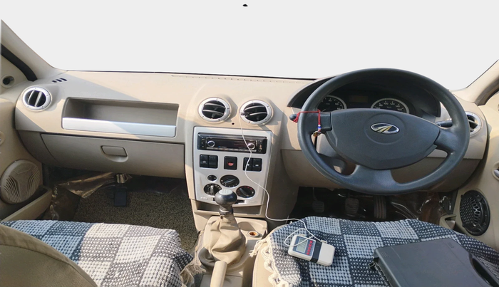 2011 Mahindra Verito 1.5 D4 BS III, Diesel, Manual, 1,03,730 km, interior
