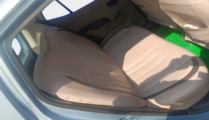 2011 Hyundai i10 ERA 1.1, Petrol, Manual, 1,05,428 km, interior