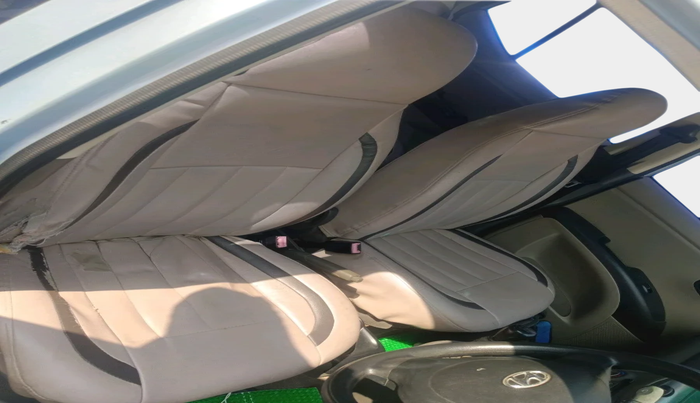 2011 Hyundai i10 ERA 1.1, Petrol, Manual, 1,05,428 km, interior