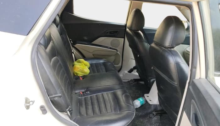 2022 Mahindra XUV300 W6 1.5 Diesel, Diesel, Manual, 65,571 km, interior