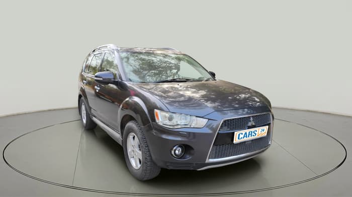 2011 Mitsubishi Outlander 2.4 MIVEC, Petrol, Automatic, 1,28,000 km, exterior