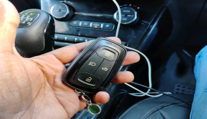 2021 Tata NEXON XZ PLUS (O) PETROL DARK EDITION, Petrol, Manual, 1,17,633 km, interior