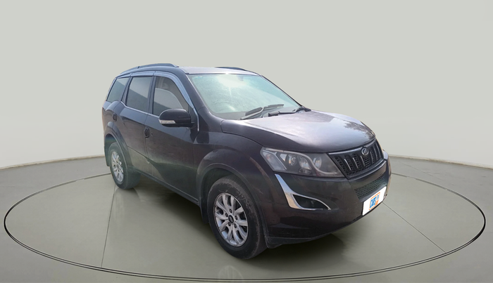 2015 Mahindra XUV500 W10, Diesel, Manual, 1,34,107 km, exterior