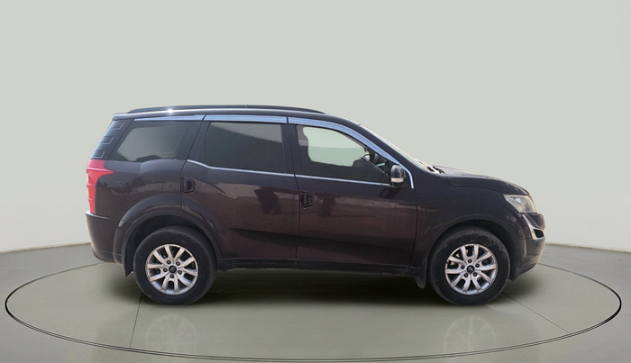 2015 Mahindra XUV500 W10, Diesel, Manual, 1,34,107 km, exterior