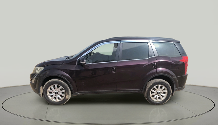 2015 Mahindra XUV500 W10, Diesel, Manual, 1,34,107 km, exterior