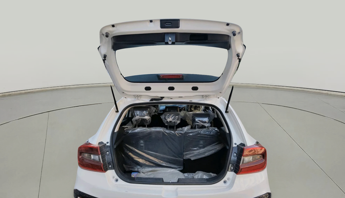 2023 Toyota Glanza E, Petrol, Manual, 3,577 km, exterior