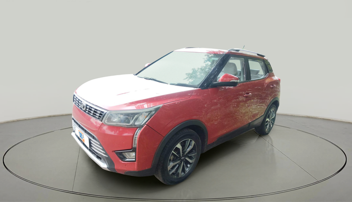 2019 Mahindra XUV300 W8 (O) 1.5 DIESEL, Diesel, Manual, 1,34,452 km, exterior