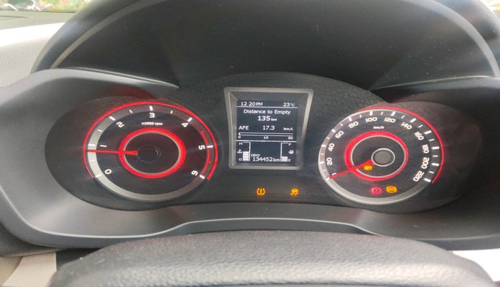 2019 Mahindra XUV300 W8 (O) 1.5 DIESEL, Diesel, Manual, 1,34,452 km, interior