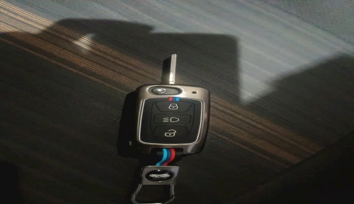 2020 Tata TIAGO NRG DIESEL, Diesel, Manual, 57,874 km, interior