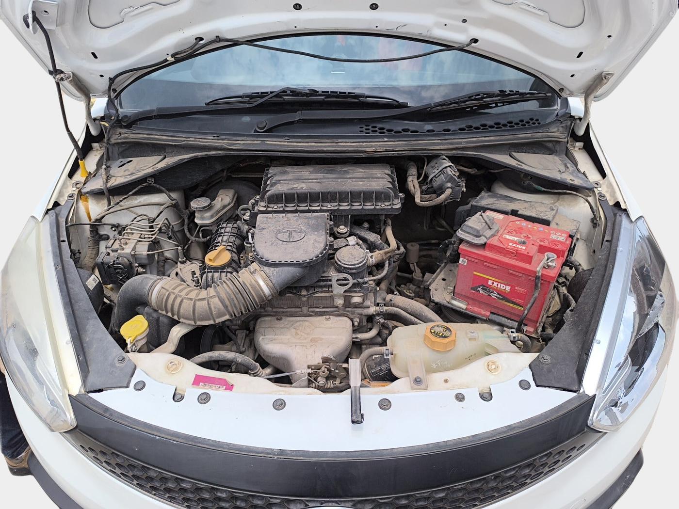 2018 Tata TIAGO NRG PETROL, Petrol, Manual, 78,106 km, exterior