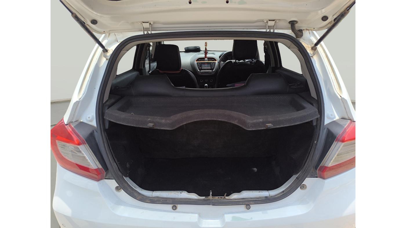 2018 Tata TIAGO NRG PETROL, Petrol, Manual, 78,106 km, exterior