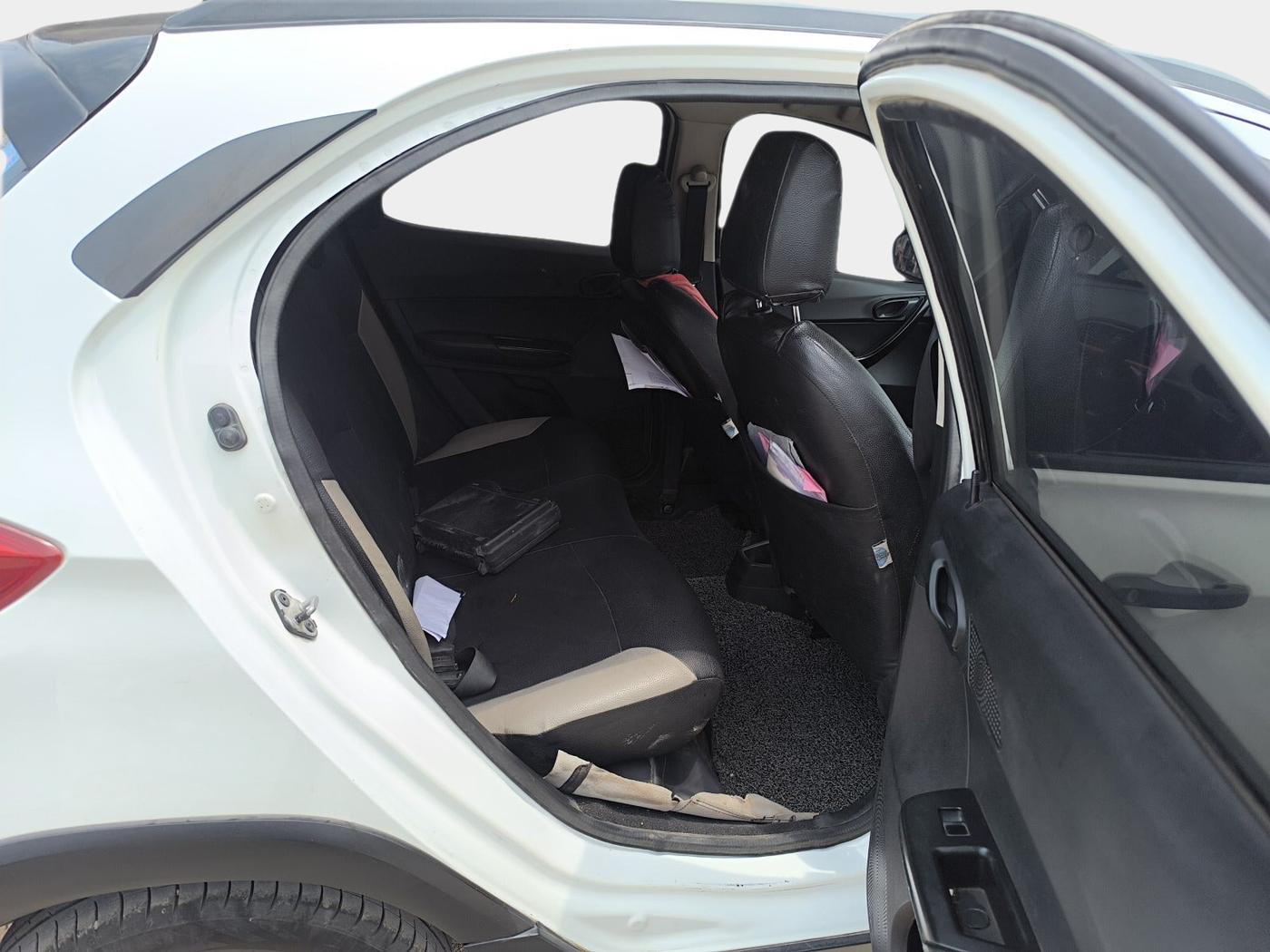 2018 Tata TIAGO NRG PETROL, Petrol, Manual, 78,106 km, interior