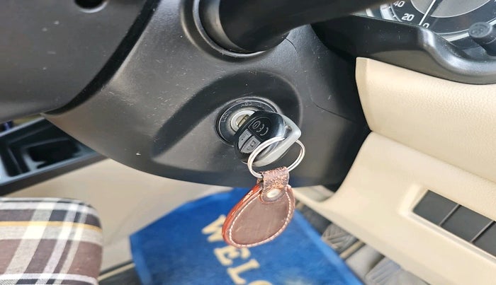 2018 Maruti Dzire VDI, Diesel, Manual, 1,18,241 km, interior
