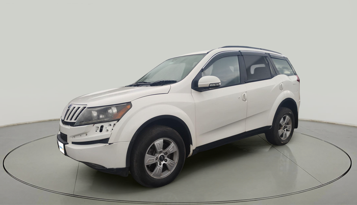 2015 Mahindra XUV500 W8, Diesel, Manual, 1,26,518 km, exterior