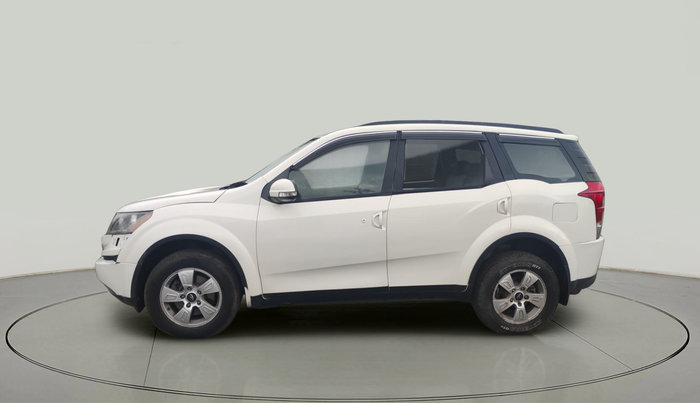 2015 Mahindra XUV500 W8, Diesel, Manual, 1,26,518 km, exterior