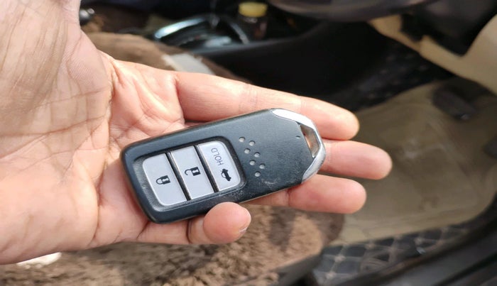 2019 Honda Amaze 1.5L I-DTEC VX CVT, Diesel, Automatic, 1,91,415 km, interior