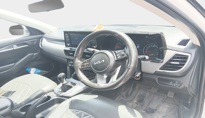 2021 KIA SELTOS HTK 1.5 DIESEL, Diesel, Manual, 1,33,058 km, interior