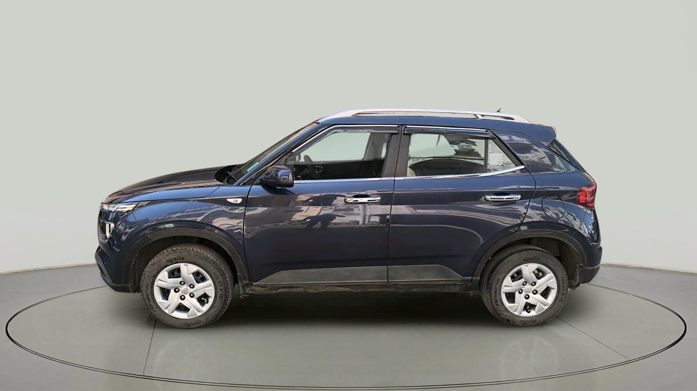 2021 Hyundai VENUE S 1.2, Petrol, Manual, 42,230 km, exterior
