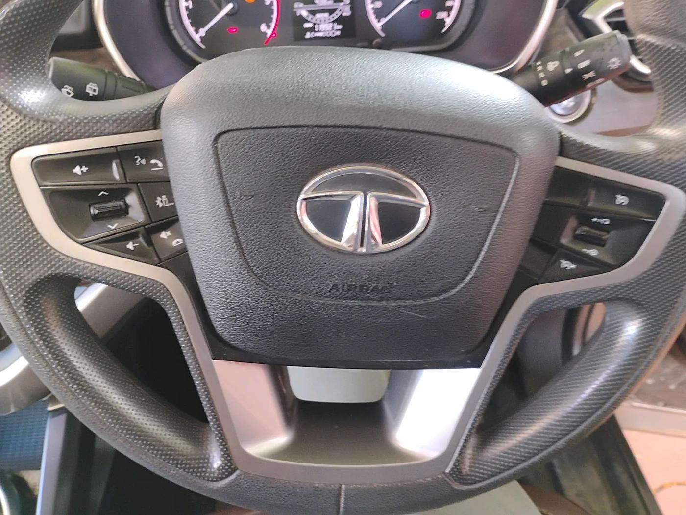2020 Tata Harrier XT PLUS 2.0L KRYOTEC, Diesel, Manual, 1,19,921 km, interior
