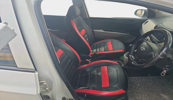 2015 Hyundai Grand i10 ERA 1.1 CRDI, Diesel, Manual, 1,68,541 km, interior