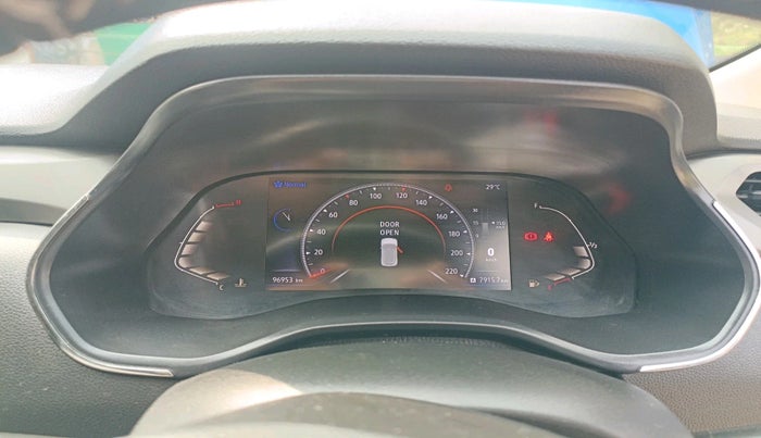 2022 Renault Kiger RXZ MT, Petrol, Manual, 96,953 km, interior