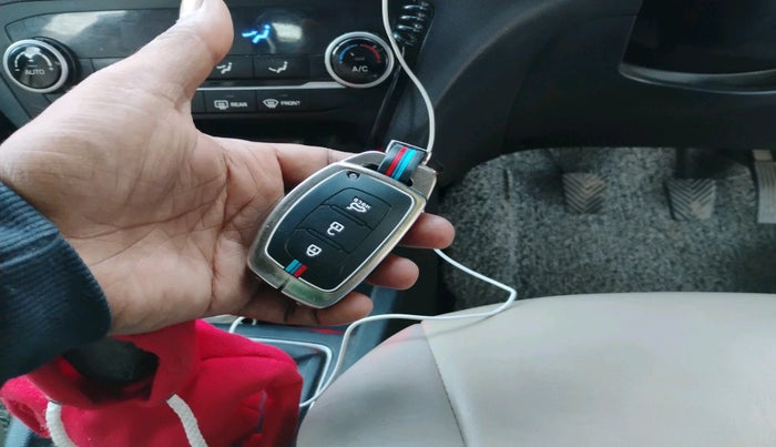 2020 Hyundai Elite i20 ASTA 1.2 (O), Petrol, Manual, 93,100 km, interior