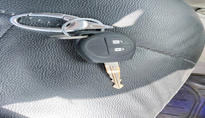 2013 Maruti Ertiga VDI, Diesel, Manual, 2,77,112 km, interior