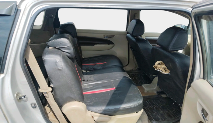 2013 Maruti Ertiga VDI, Diesel, Manual, 2,77,112 km, interior