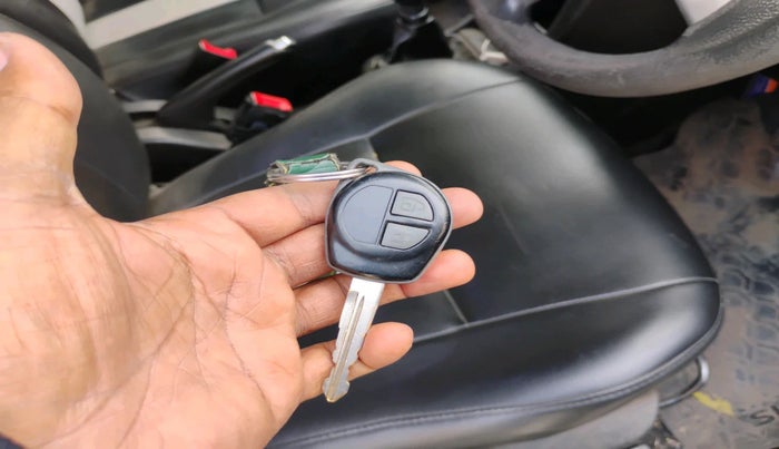 2013 Maruti Swift VDI, Diesel, Manual, 2,90,550 km, interior