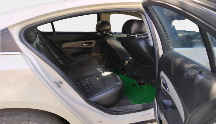 2012 Chevrolet Cruze LTZ, Diesel, Manual, 1,14,904 km, interior