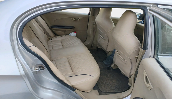 2014 Honda Amaze 1.5L I-DTEC S, Diesel, Manual, 1,45,469 km, interior