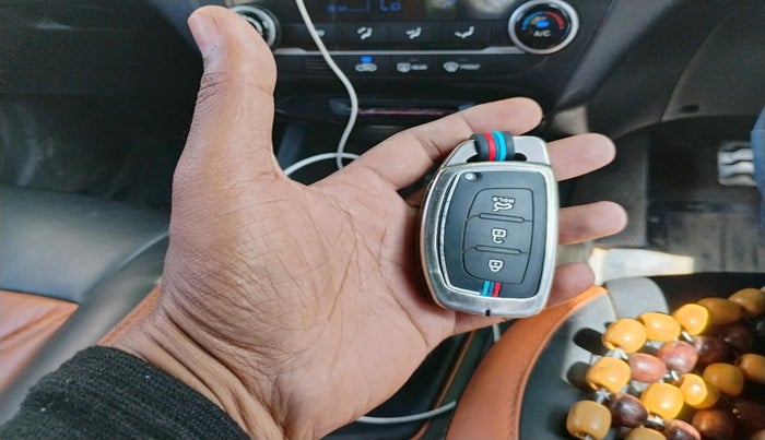 2016 Hyundai i20 Active 1.4 SX, Diesel, Manual, 1,11,490 km, interior