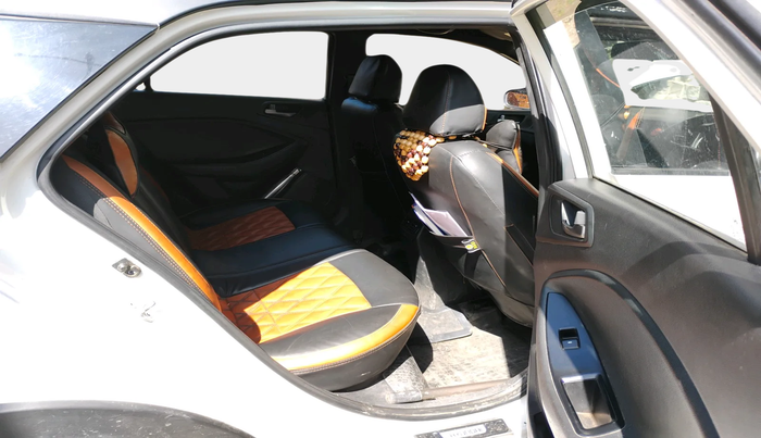 2016 Hyundai i20 Active 1.4 SX, Diesel, Manual, 1,11,490 km, interior