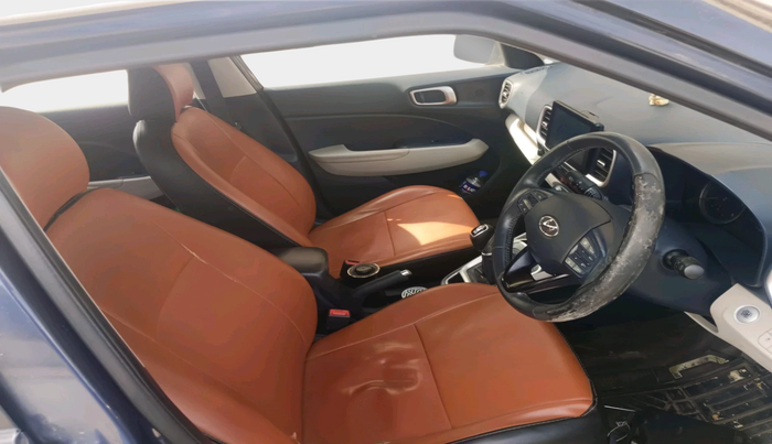 2019 Hyundai VENUE SX 1.5 (O) CRDI DUAL TONE, Diesel, Manual, 1,11,854 km, interior