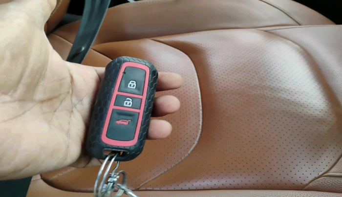 2021 MG HECTOR PLUS SELECT 2.0 DIESEL TURBO MT 7-STR, Diesel, Manual, 71,952 km, interior