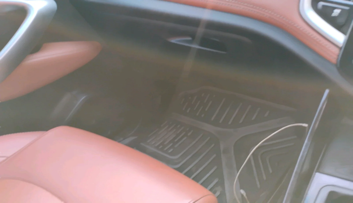 2021 MG HECTOR PLUS SELECT 2.0 DIESEL TURBO MT 7-STR, Diesel, Manual, 71,952 km, interior