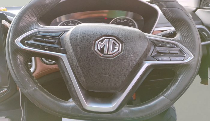 2021 MG HECTOR PLUS SELECT 2.0 DIESEL TURBO MT 7-STR, Diesel, Manual, 71,952 km, interior